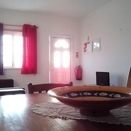 Deluxe H * אלבופיירה